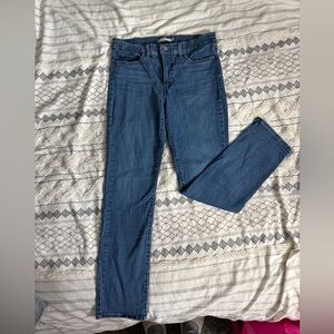 Levi’s Shaping Straight Jeans
